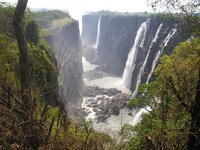 Click to see big picture (2048x1536 pixels; 688 KB)