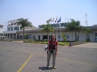 Click to see big picture (2048x1536 pixels; 601 KB)