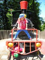 Click to see big picture (1536x2048 pixels; 656 KB)