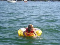 Click to see big picture (2048x1536 pixels; 640 KB)