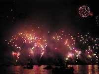 Click to see big picture (2048x1536 pixels; 702 KB)